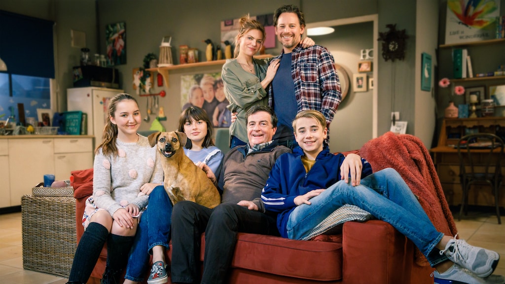 Nieuw gezin met Johnny Kraaijkamp maakt opwachting in GTST