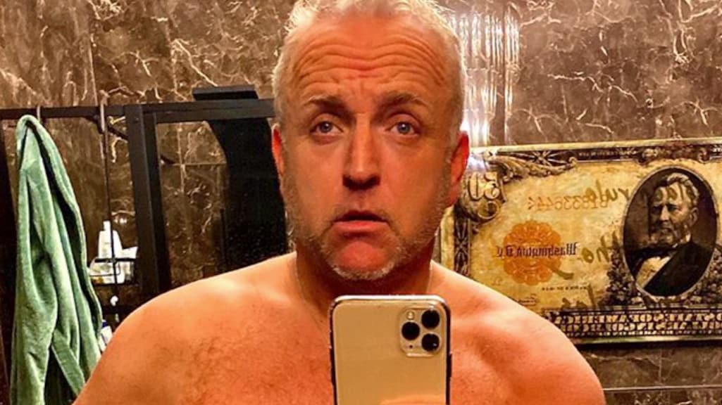 Gordon gaat uit de kleren: 'Heerlijk begin van de dag'