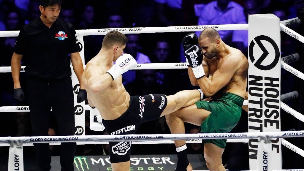 Kickbokser Badr Hari verliest weer van Rico Verhoeven na blessure