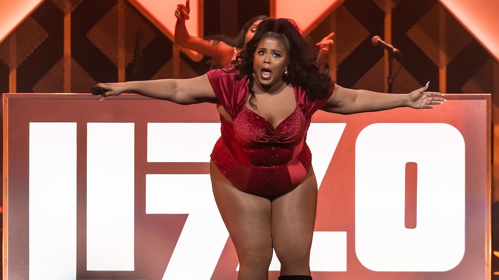 Zangeres Lizzo haalt flink uit na kritiek op gewicht
