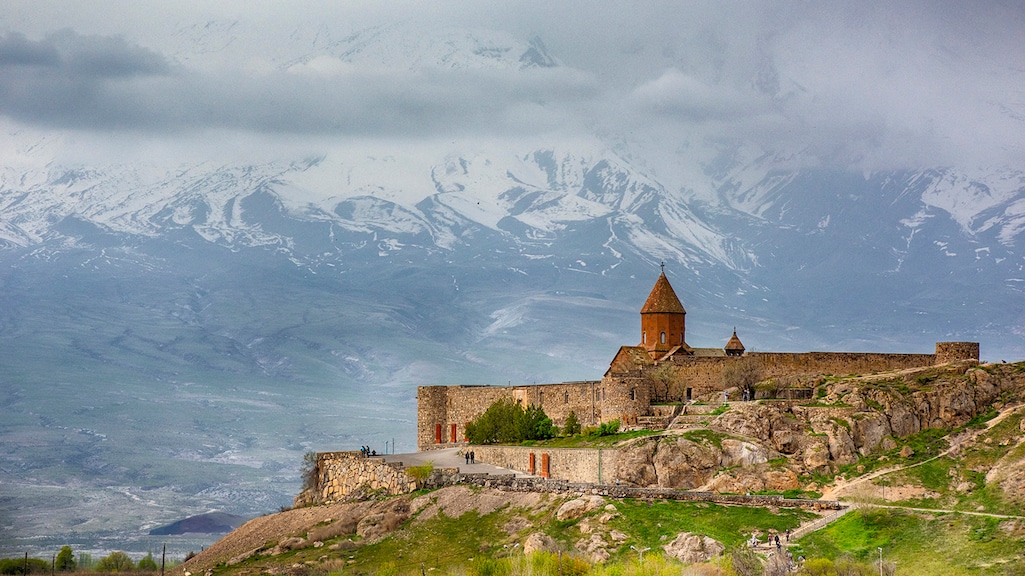 Het Khor Virap klooster in Armenië.