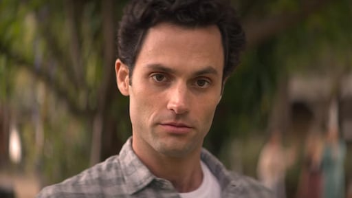 You-acteur Penn Badgley verwelkomt zoontje