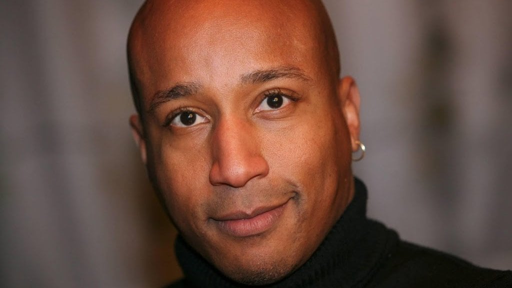 All Stars-acteur Raymi Sambo mishandelt vrouw op straat