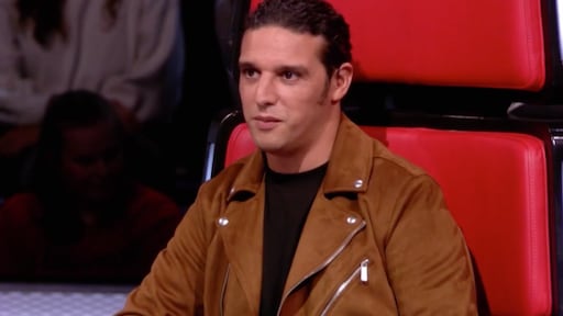 Ali B doet The Voice-kandidaat opmerkelijk voorstel