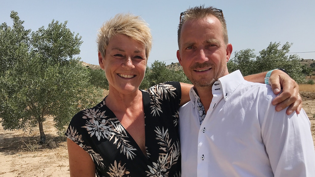 Zó gaat het met het kartonnen huis van Ik Vertrek-David en Gine