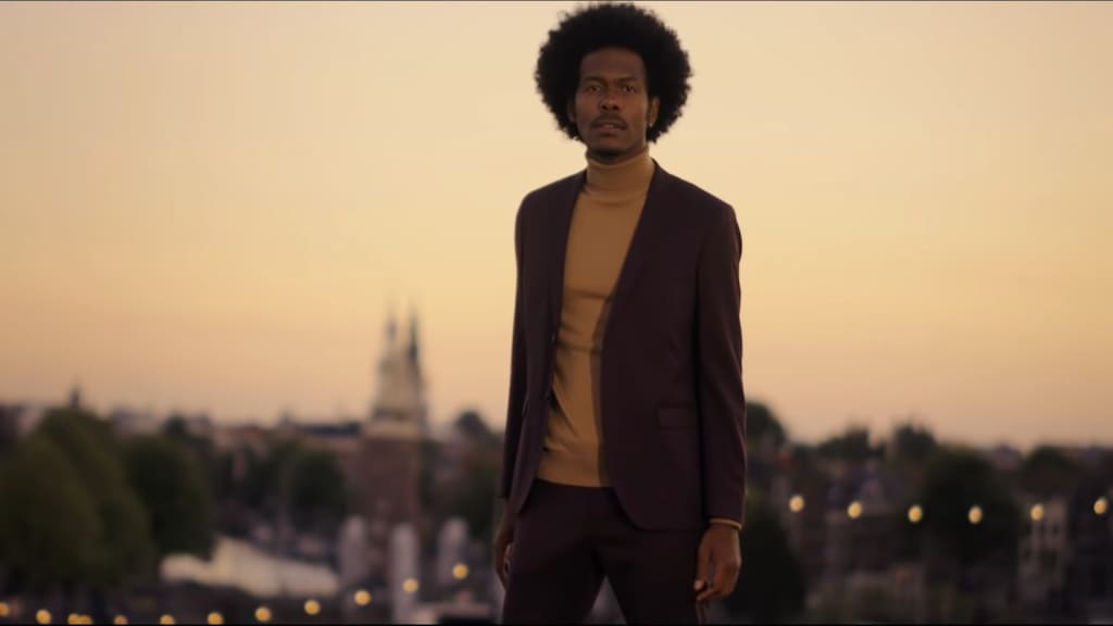 Jeangu Macrooy naar songfestival, maar waar kennen we hem van?