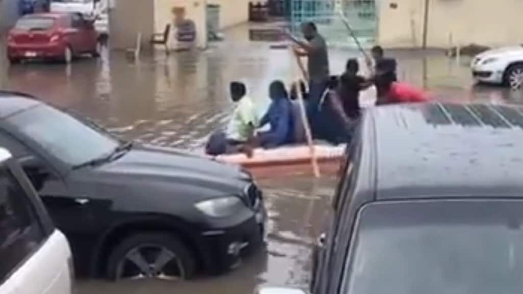 'Cloud seeding': Dubai onder water door zelfgemaakte regen