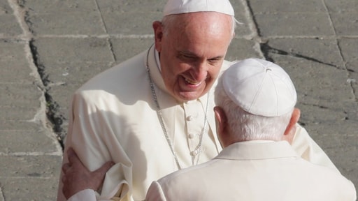 Seksuele spanningen in het Vaticaan: verdwijnt het celibaat?