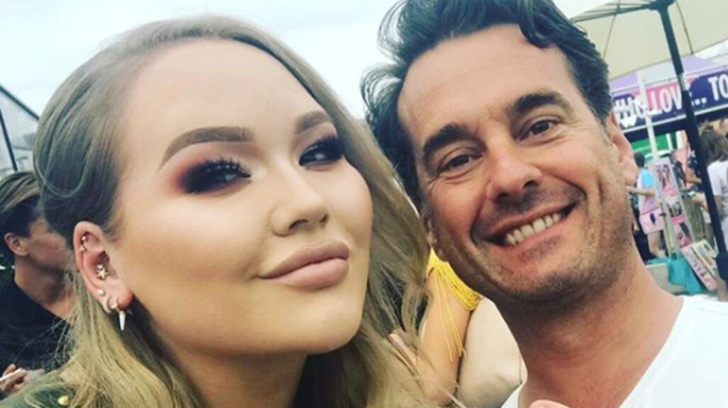 NikkieTutorials ontvangt steun van veel bekende sterren