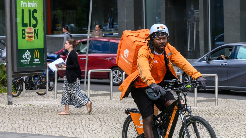 Takeaway.com groeit fors dankzij Duitse overname Delivery Hero