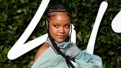 Relatie van drie jaar voorbij: 'Rihanna is weer vrijgezel'