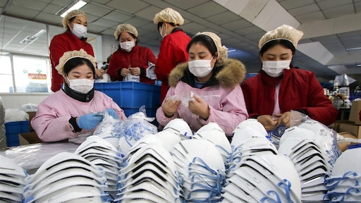 Nieuw virus, nieuwe mondkapjes. Maar helpen die nu echt?