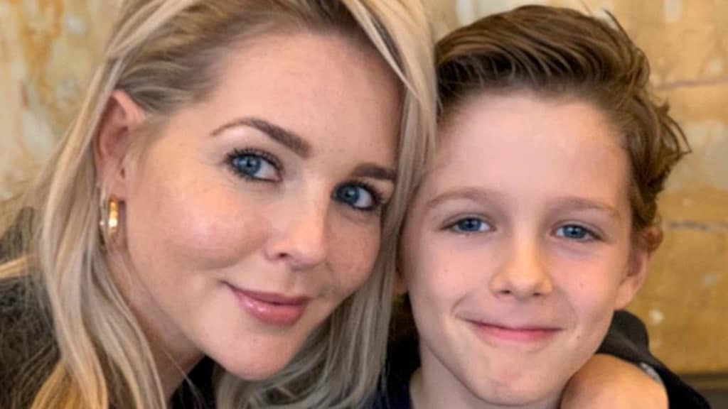 Chantal Janzen plaatst lieve fotoreeks voor jarige zoontje James