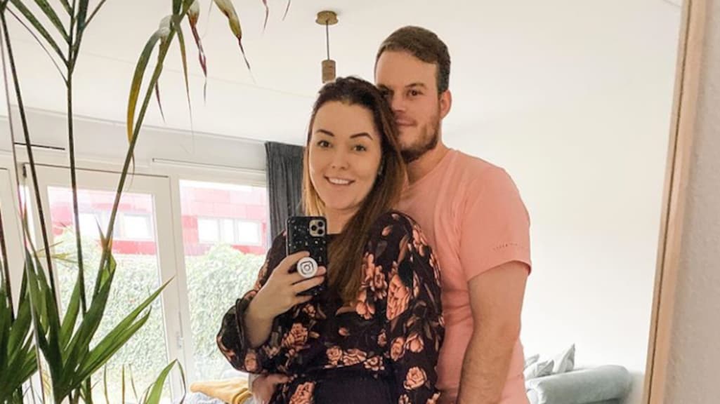 Mascha van Beautygloss onthult geslacht van haar kindje