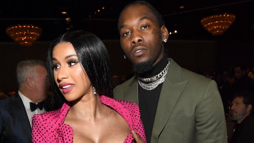 Cardi B weet alle ogen op zich te richten tijdens Grammy-feestje