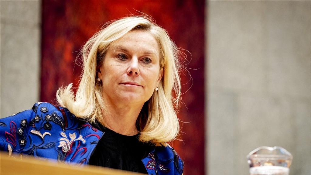 Kleren maken de machtige vrouw