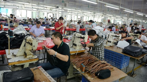 Action: levering goedkope spullen uit China mogelijk in gevaar