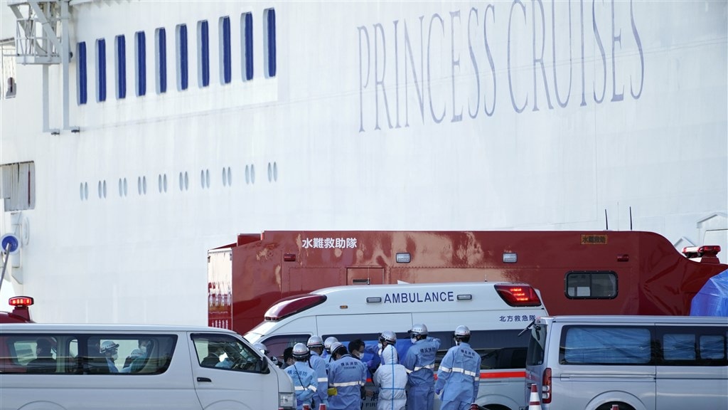 Zo gaat het eraan toe op de coronacruise: 'Hiernaast werd iemand afgevoerd'