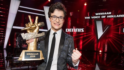 The Voice-winnaar Dennis terug op podium waar carrière begon