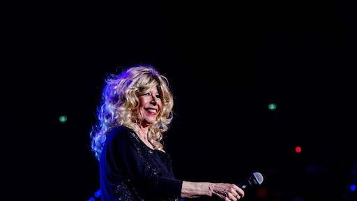 Bonnie St. Claire vergezelt Gerard Joling bij jubileumconcert