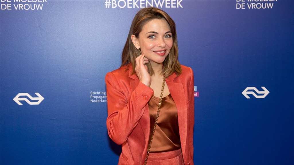 Georgina Verbaan slaat van zich af na kritiek op vliegreis