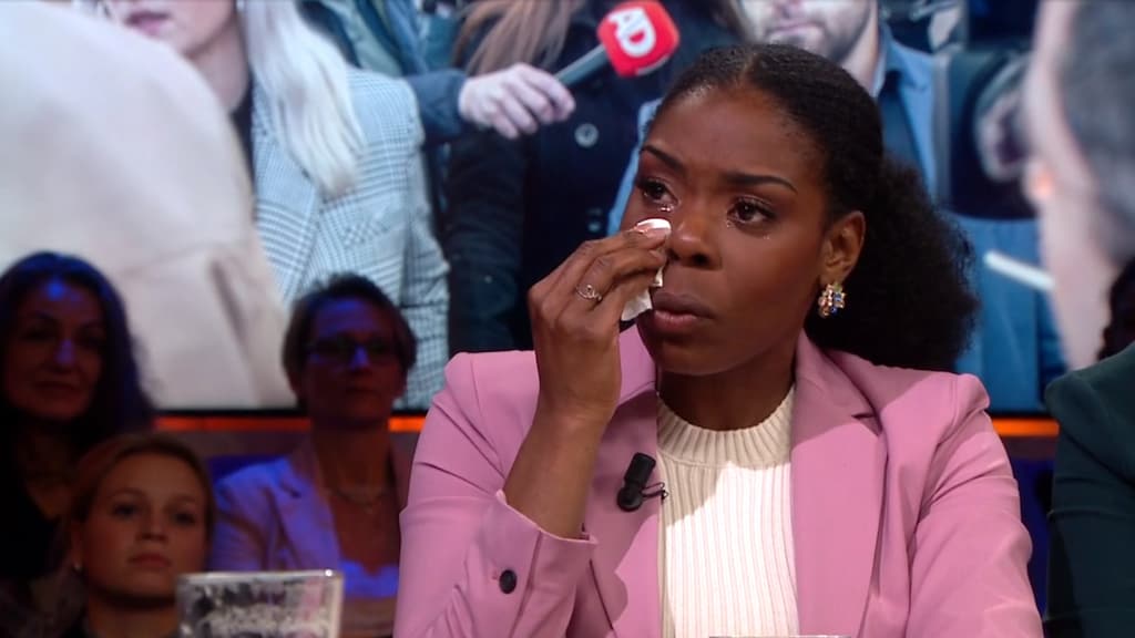 Imanuelle Grives in tranen: 'Ik wilde gewoon kapot'