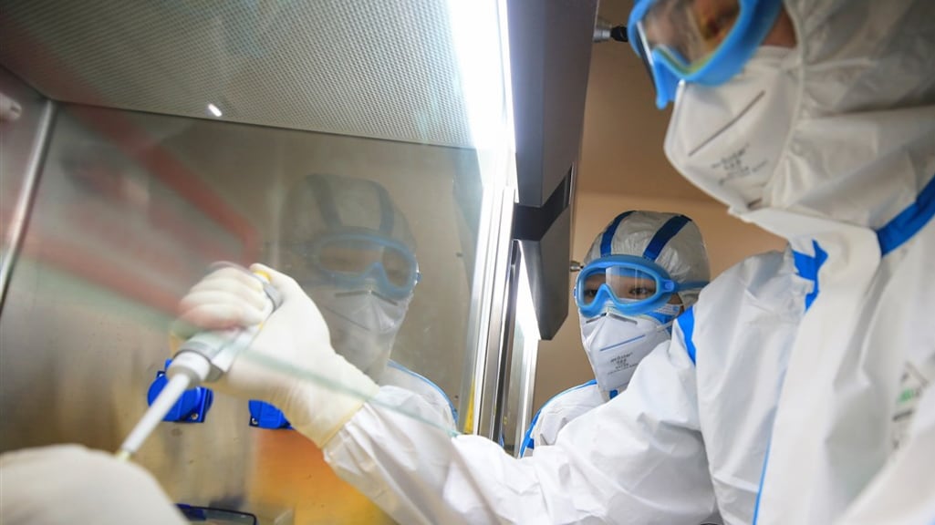 Nederland koopt 300 miljoen potentiële coronavaccins Universiteit van Oxford