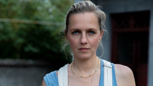 Deze bizarre WIDM-hint leidt naar Leonie als de Mol