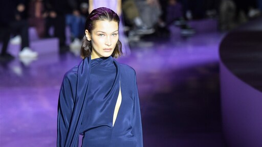 Bella Hadid neemt maatregelen tegen coronavirus