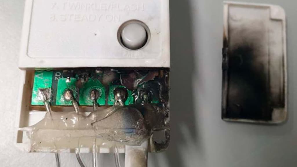 Ontplofte zaklamp, USB-stick met virus: de risico's van goedkoop online bestellen