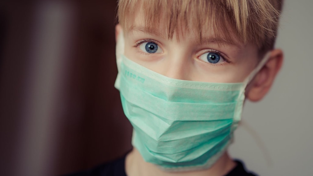 'Mama, ik hoest, wat nu?' Zo praat je met kinderen over het coronavirus