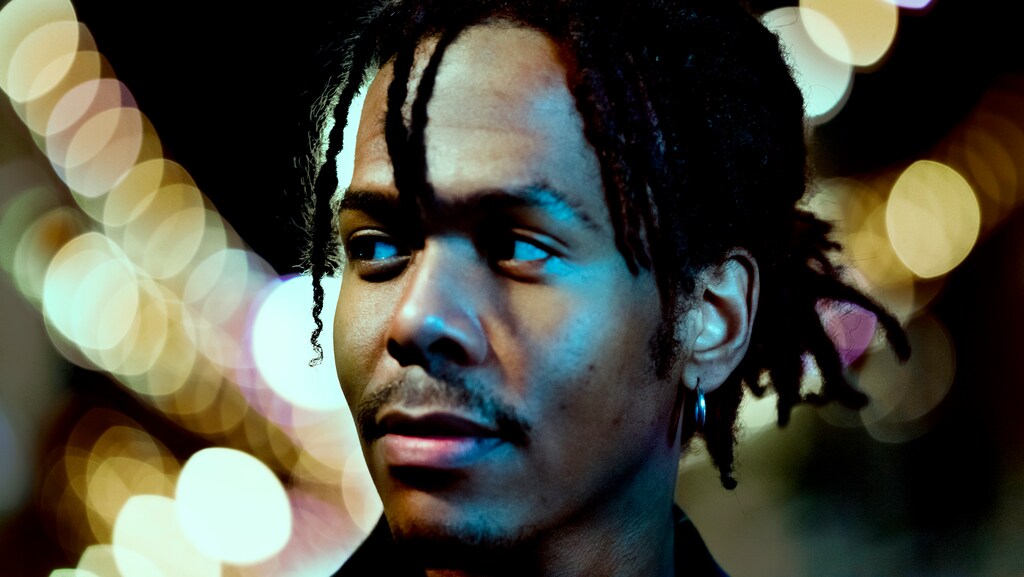 Nu dan toch echt: clip songfestival Jeangu Macrooy is hier