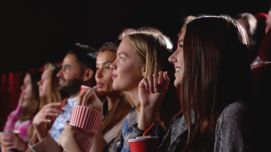 Naast een roker zitten die niet rookt, kan al schadelijk zijn