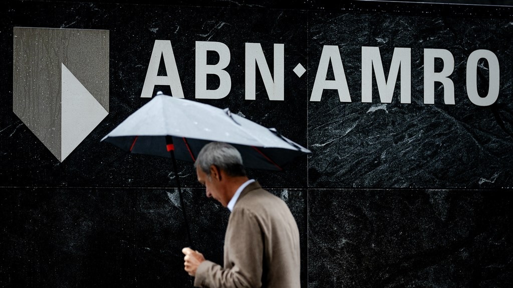 ABN Amro schrapt 800 van 2500 banen bij zakenbank, ook stekker uit Moneyou sparen