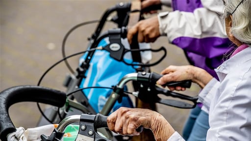 Coronapaniek: dit kun je zeggen tegen je bezorgde opa en oma