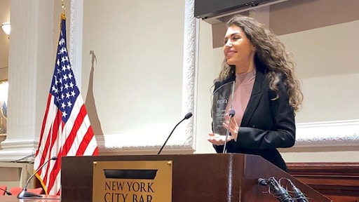 Yolanthe Cabau neemt prestigieuze prijs in ontvangst in Amerika