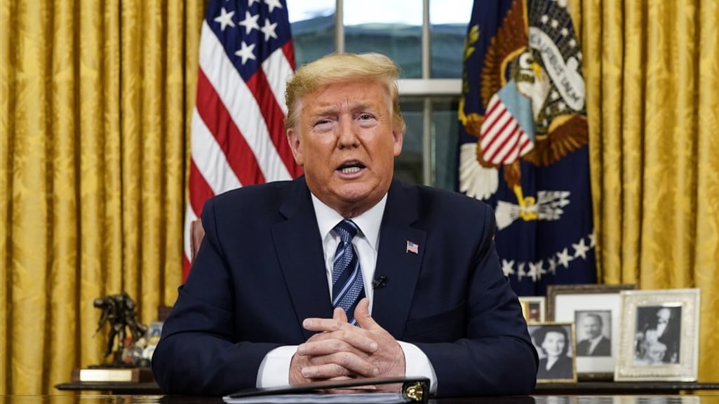 Trump verbiedt vliegreizen van Europeanen naar VS om corona