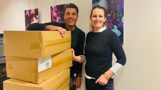 Amsterdamse tandarts doneert 5000 mondkapjes aan ziekenhuis: 'Ze hebben het nodig'