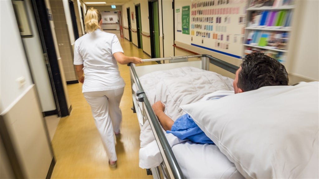 SER waarschuwt: zorgkosten verdubbelen als er niks verandert