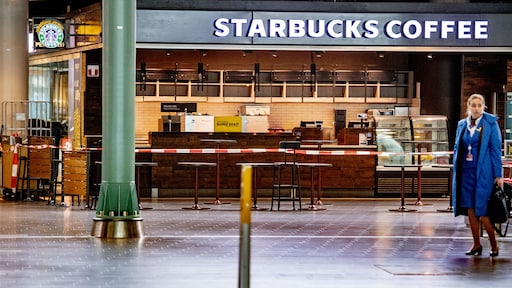 Ministerie: alleen nog naar buitenland als het strikt noodzakelijk is