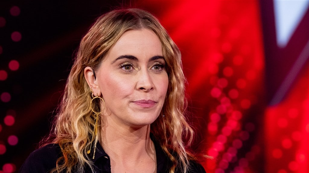 Anouk staat voor lastige keuze: 'Ik voel me een slechte moeder'