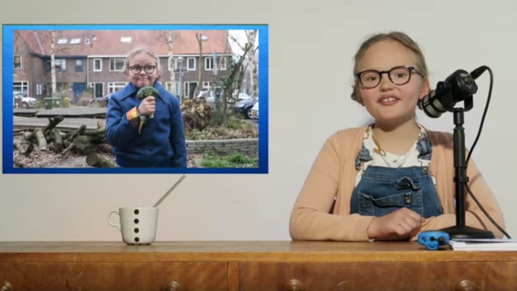 Jeske (10) presenteert kindernieuws over corona: 'Iets vrolijks in deze serieuze tijd'