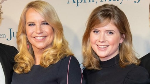 Linda de Mol en dochter doen een quarantaine-dansje