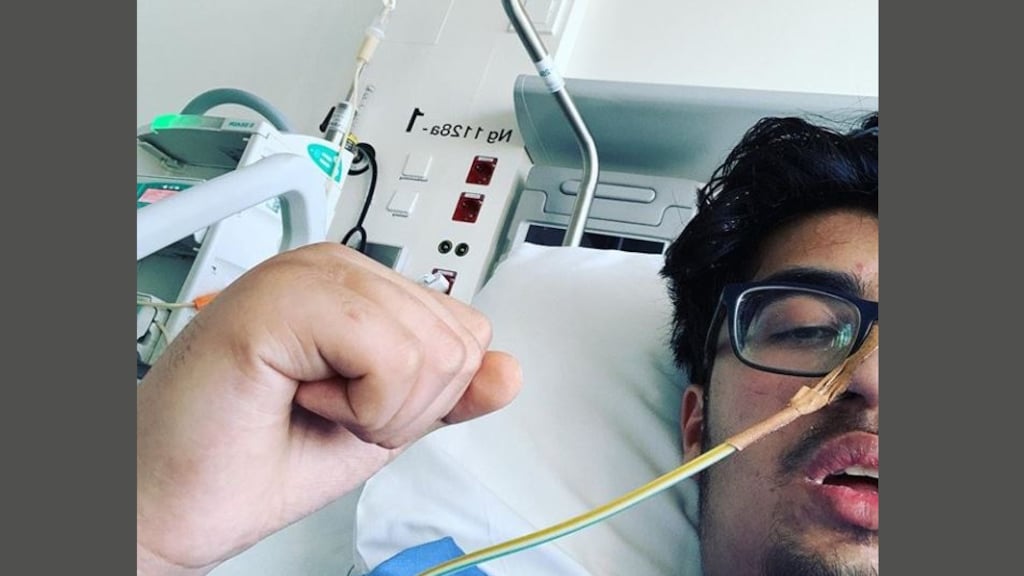 Sehraz (16) wakker na 10 dagen op intensive care door corona