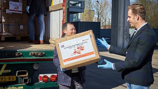 China reikt Westen helpende hand: 'Liefdadigheid en politieke tactiek in één'