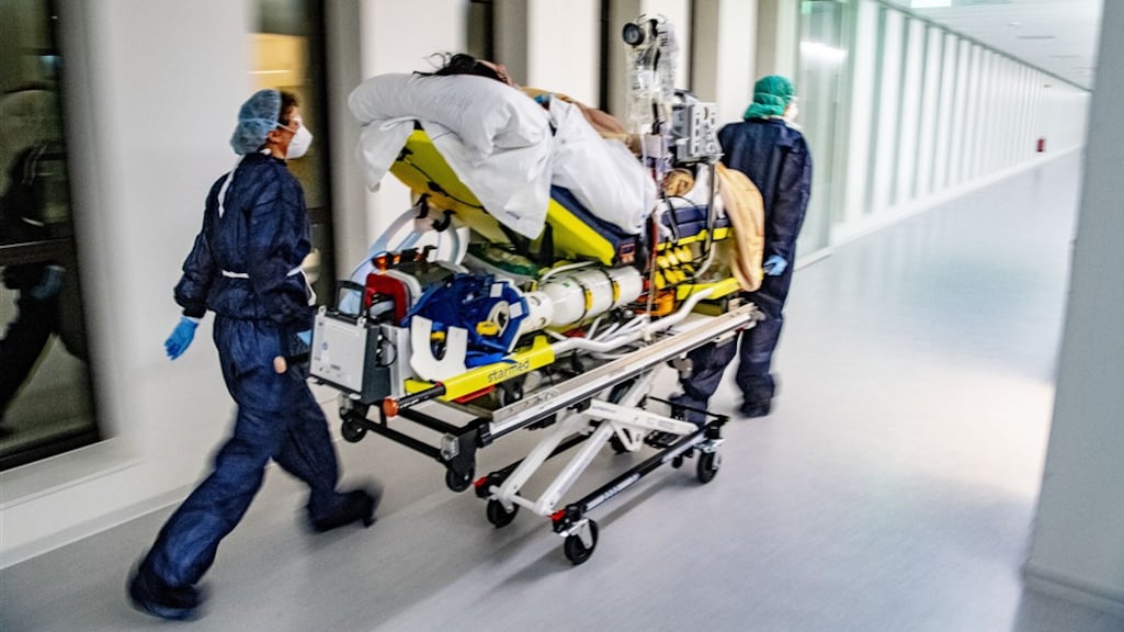 Coronapatiënten in ziekenhuis: ouderen, mensen met aandoening