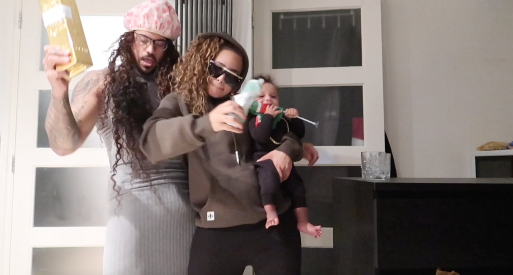 Channah en Quentin doen hilarische imitatie van tequila-party