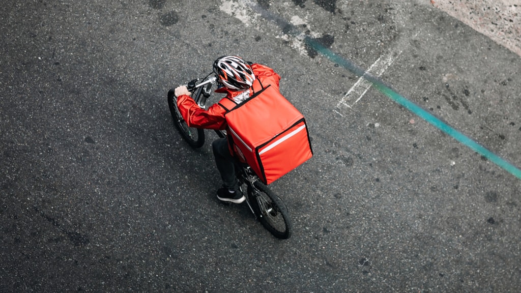 Veel overtredingen bij maaltijdbezorging: bezorgers te jong