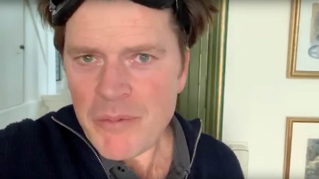 Beau van Erven Dorens maakt tv vanuit zijn woonkamer