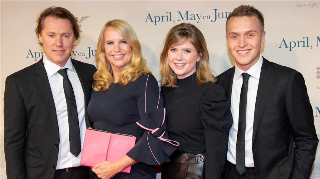 Zoon Linda de Mol viert verjaardag met zijn vriendin